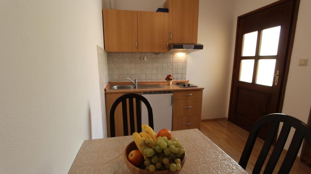 Apartments Grzetic Malinska Extérieur photo