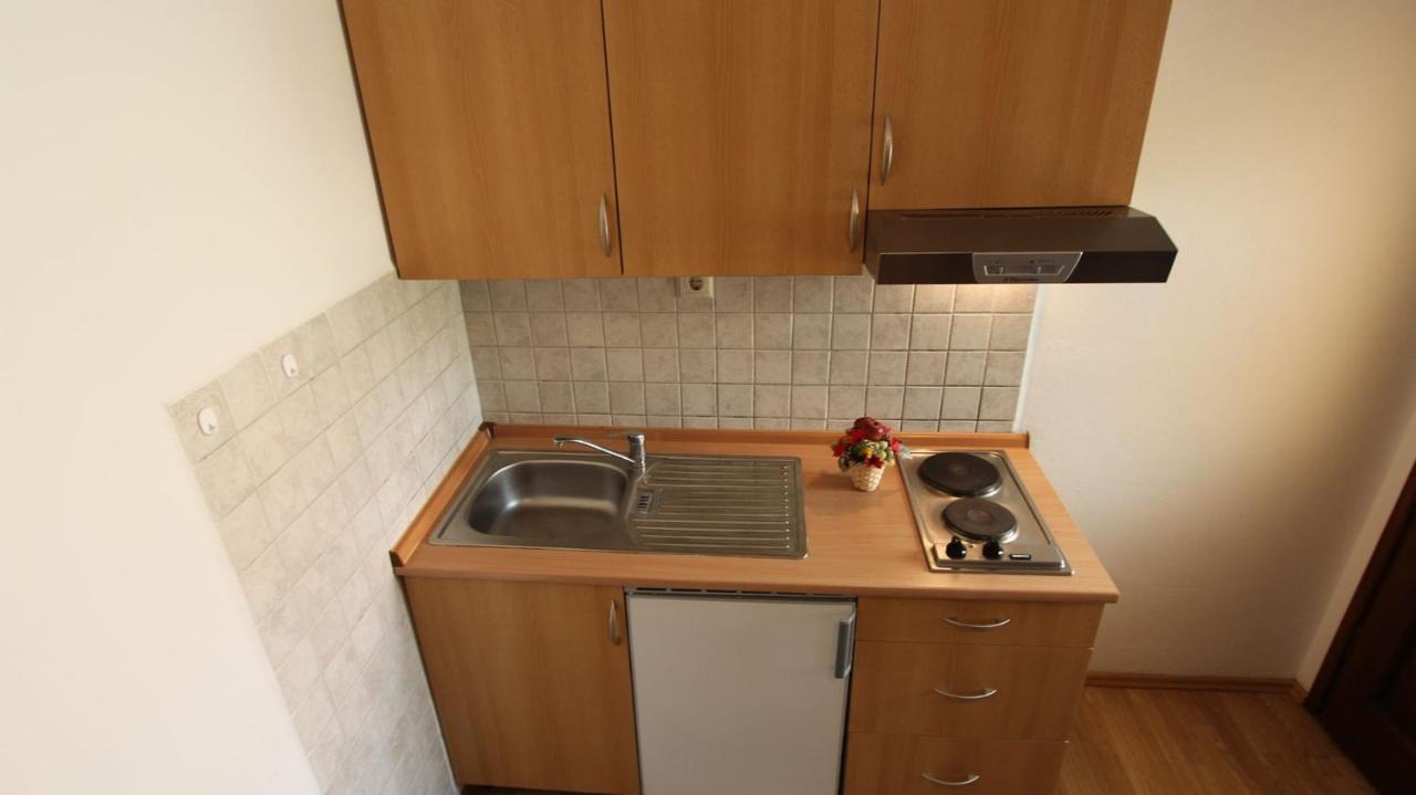 Apartments Grzetic Malinska Extérieur photo