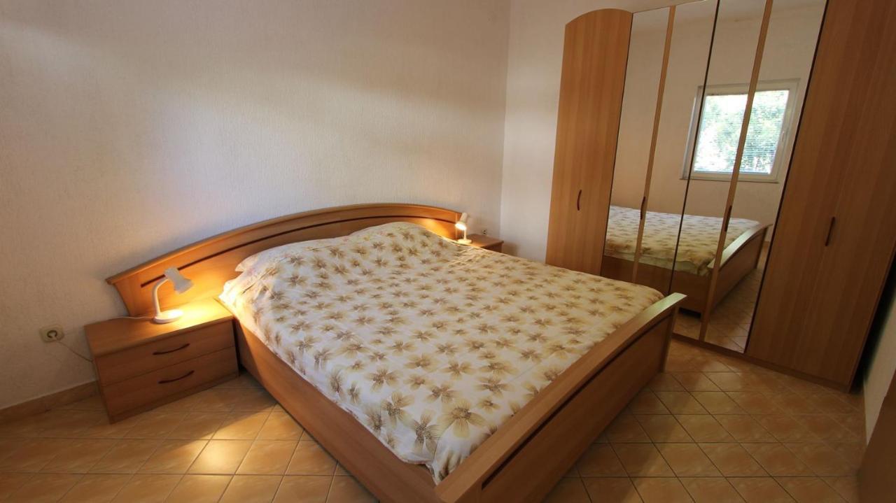 Apartments Grzetic Malinska Extérieur photo